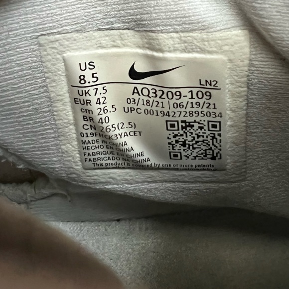 Nike Alpha molded cleats - Picture 6 of 6